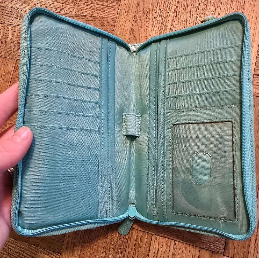 Thirty One Wallet - Picture 3 of 4